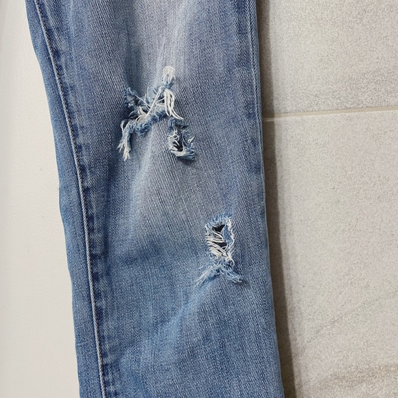 GAP | 1969 The Sexy Boyfriend Jean | Size 26 Regular - Picture 4 of 4